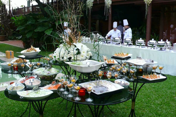 eventprofis.ch ist Ihr Cateringprofi für etwa runde Geburtstage. ⋌zVg